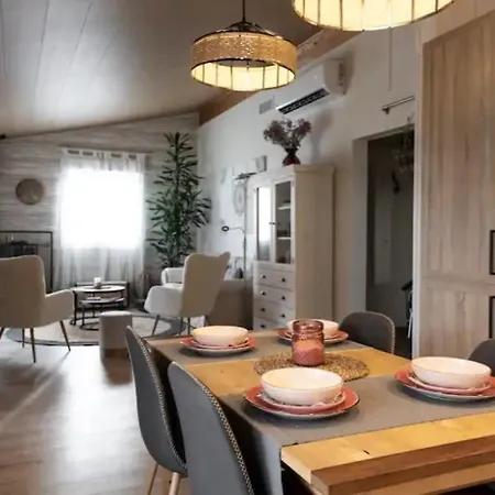 Hogar Con Encanto Y Personalidad * Lametlla Del Valles